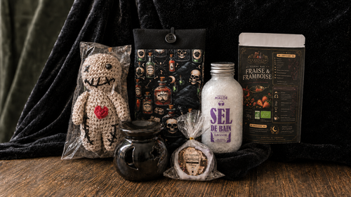 Box Sorcière Vaudou avec six goodies et un marque-page inclus, sans le roman Moonshine Queen