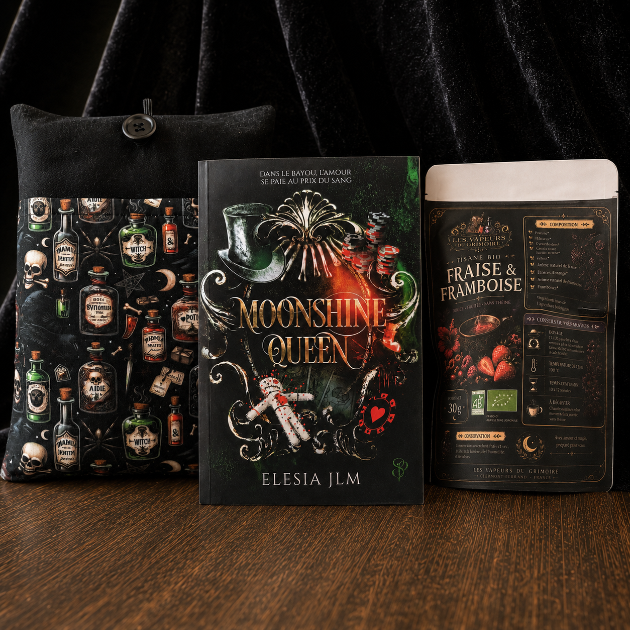 Lecture dans les Brumes avec Moonshine Queen, pochette de livre et infusion bio